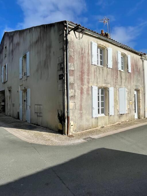 Soubise Appartement Vue Sur La Charente מראה חיצוני תמונה